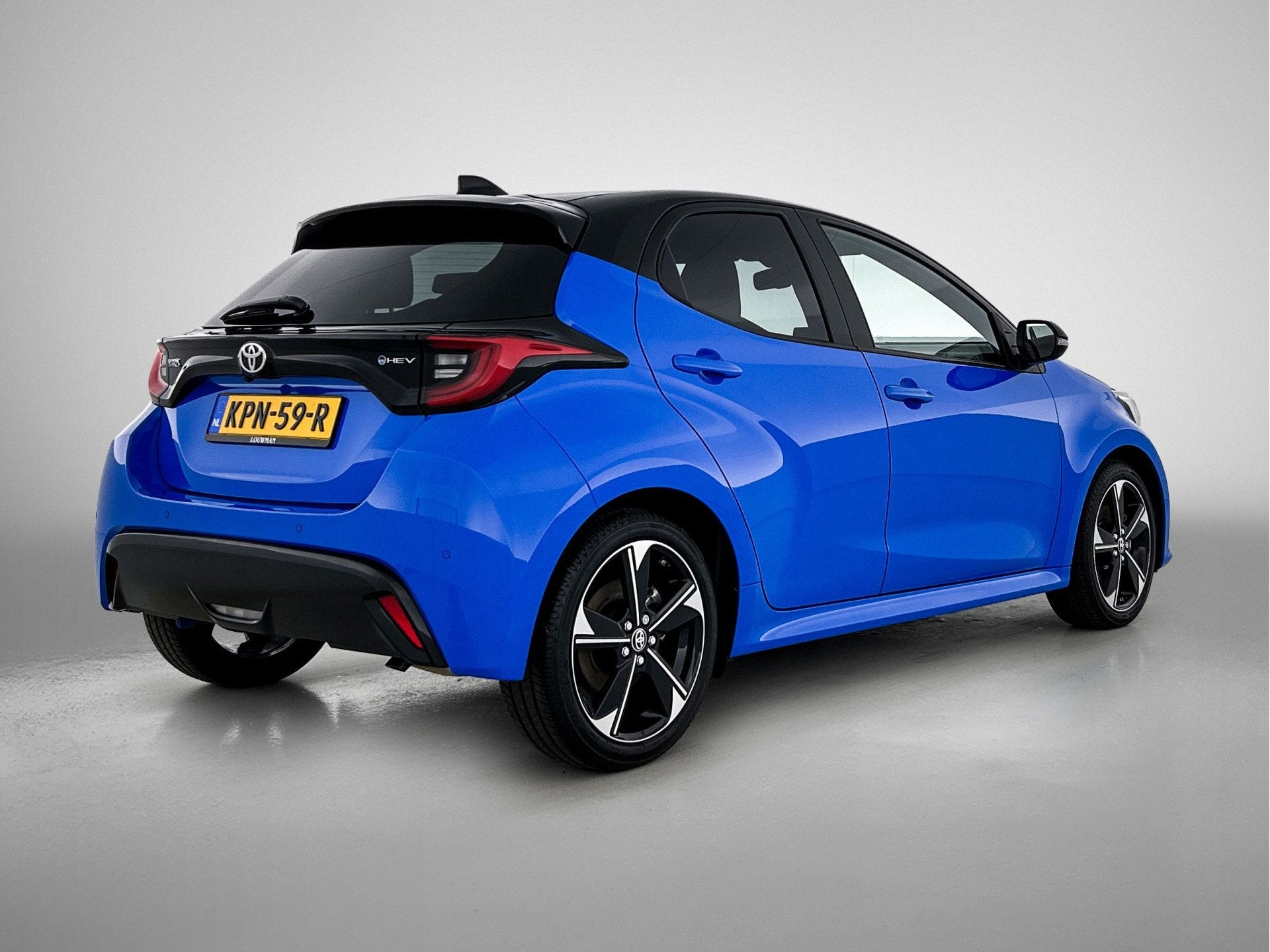 Toyota Yaris 1.5 Hybrid 130 Launch Edition Limited | Head-Up, 12 maanden, 450 kg, Gebruikt, Blauw