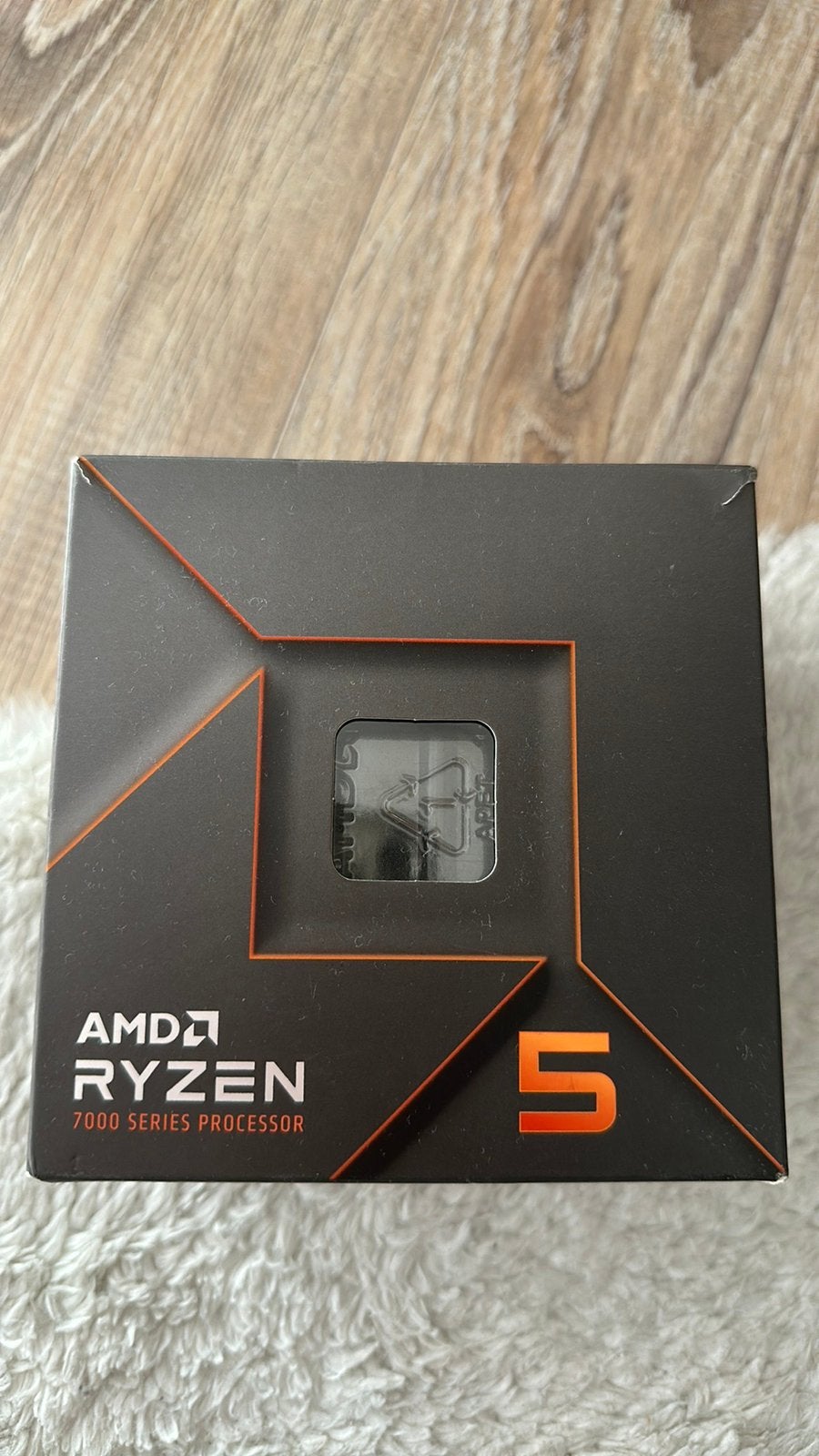 Amd ryzen 5 7600 of ruilen voor amd ryzen 7 7800x3d, Computers en Software, Ophalen of Verzenden, Zo goed als nieuw, 3 tot 4 Ghz