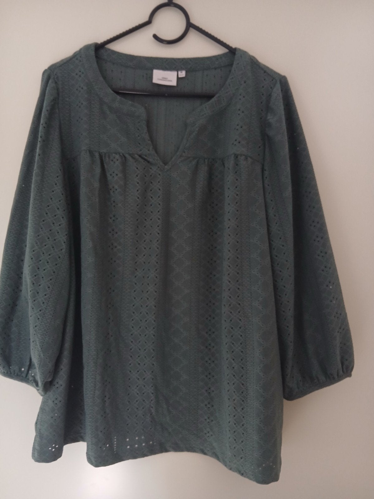 groen shirt  maat 46-48, Ophalen of Verzenden