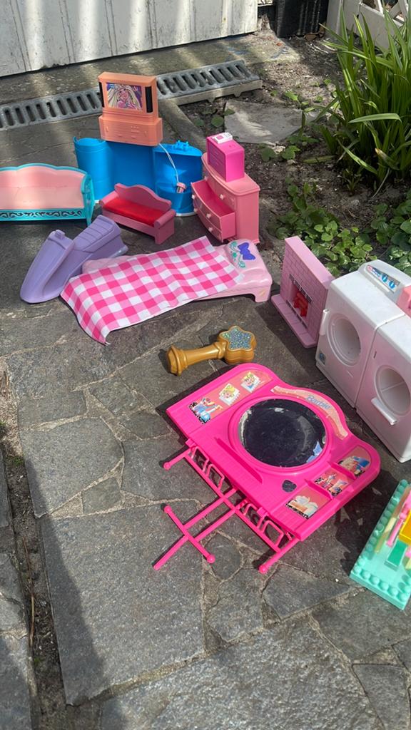 Barbie meubels en accessoires set 12stuks, Ophalen of Verzenden, Gebruikt, Barbie