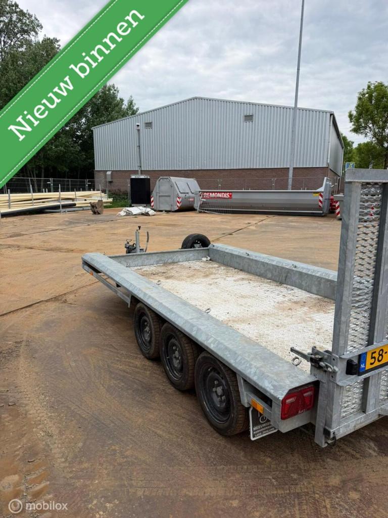 Machinetransporter 400x180 3-asser aluvloer ledverlichting, Gebruikt