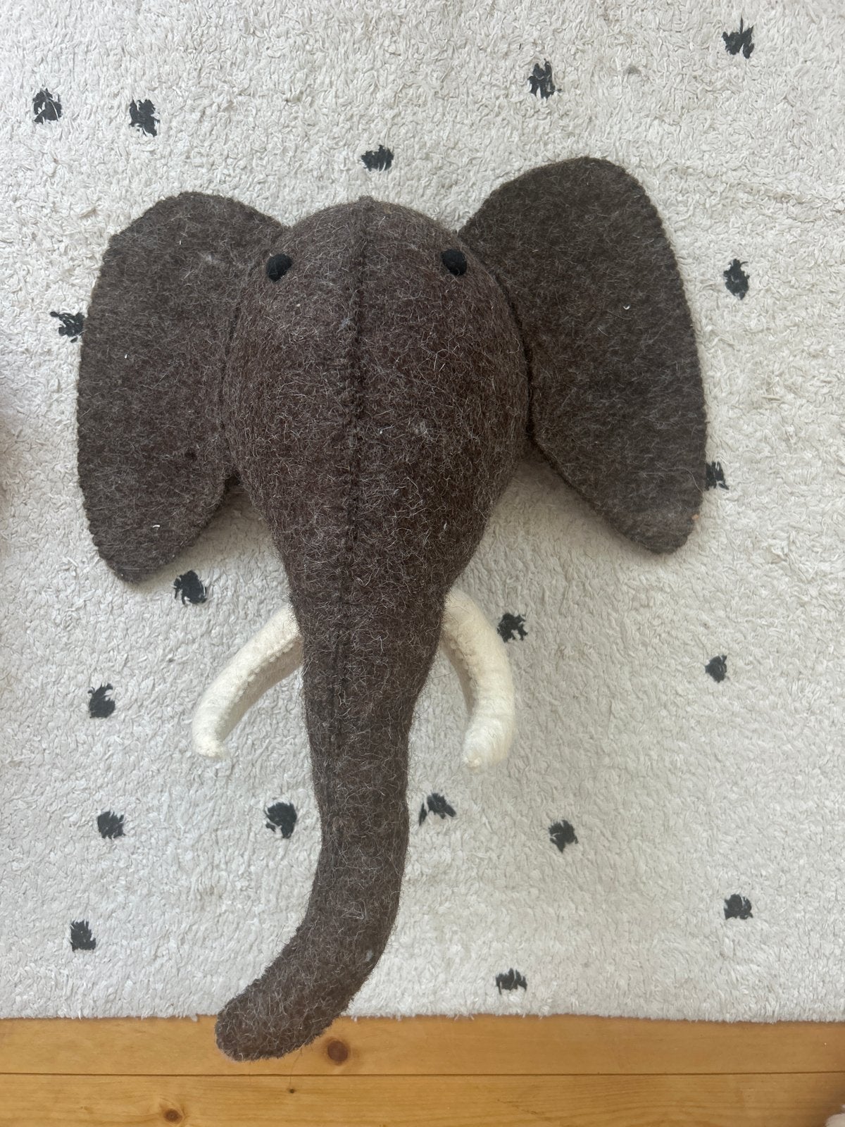 Wanddecoratie: Olifant en Leeuw (pluche), Meerkleurig, Overige stijlen, Ophalen of Verzenden, Zo goed als nieuw