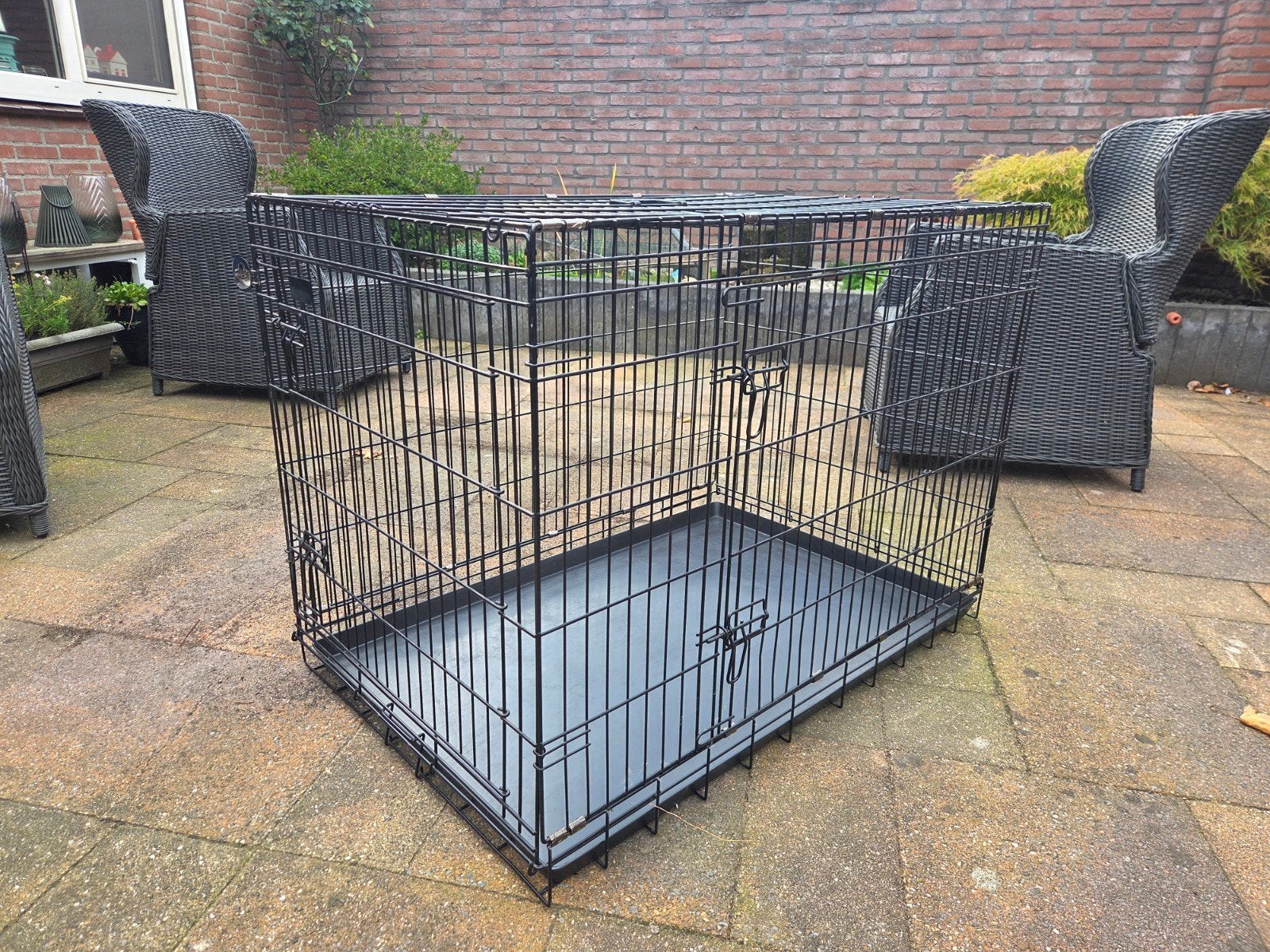 honden bench zwart 107x70x79, Dieren en Toebehoren, Ophalen of Verzenden, Zo goed als nieuw