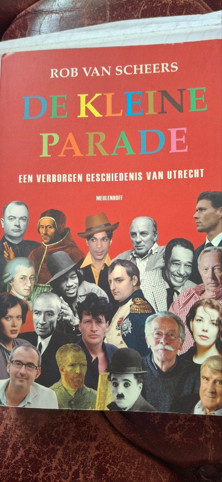 De Kleine Parade -Rob van Scheers (Een verborgen geschiedeni, Ophalen of Verzenden, 20e eeuw of later, Gelezen, Rob van Scheers