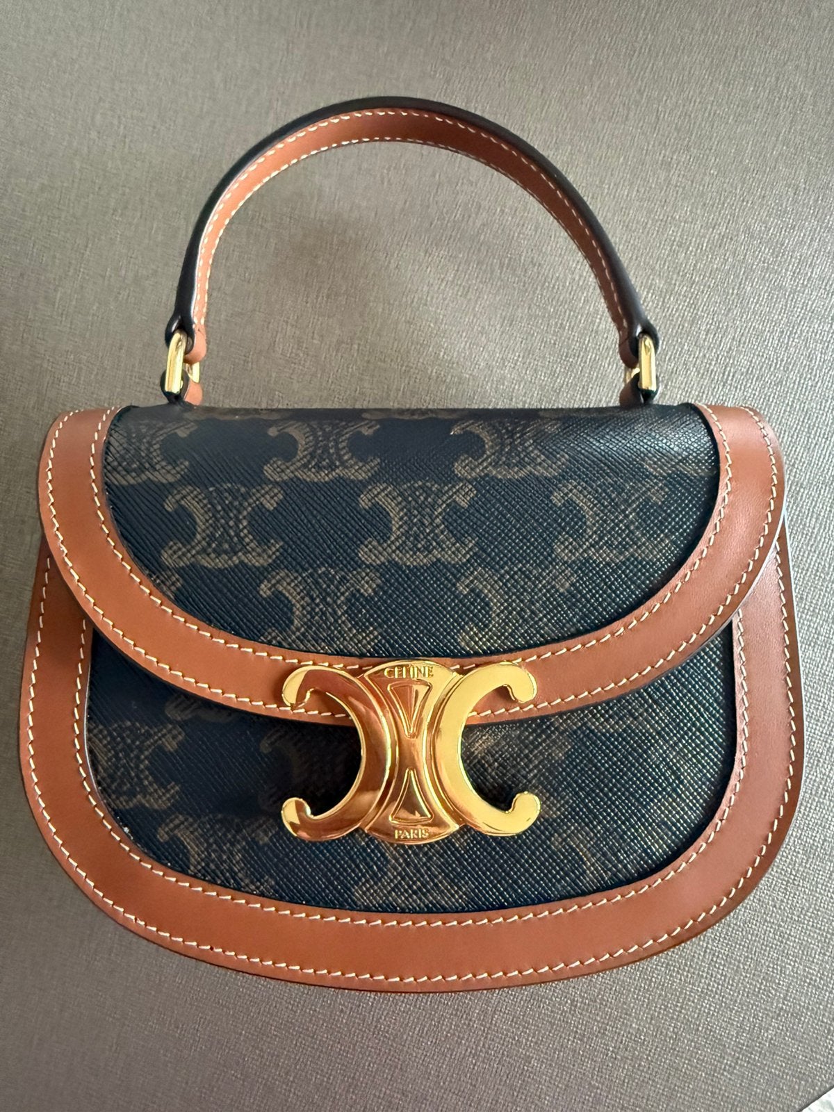 Mini Besace Clea Celine tas TAN. Als nieuw! Origineel!, Ophalen, Nieuw, Bruin, Handtas
