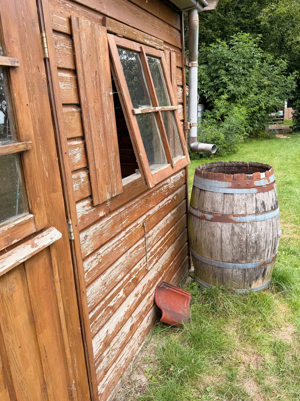 Gratis Tuinhuis / Kippenschuur - Hout in goede staat, Tuin en Terras, 250 tot 500 cm, Ophalen of Verzenden, Hout, 200 tot 400 cm