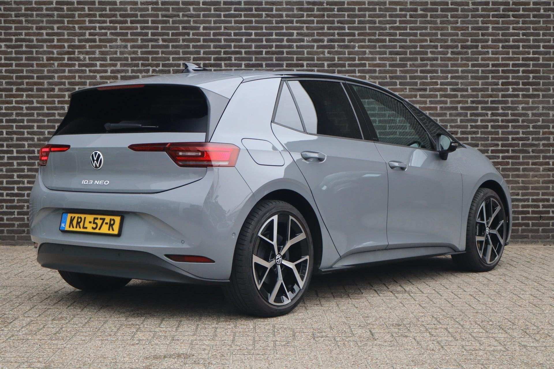 Volkswagen ID.3 Neo 190pk Style 58 kWh | Panoramadak | 20" V, Auto's, Automaat, 12 maanden, Achterwielaandrijving, Zwart