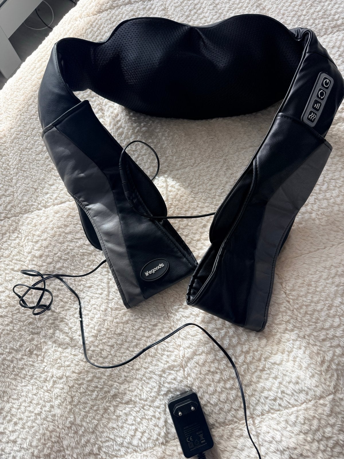 Lifegoods Shiatsu Massagekussen met Warmtefunctie, Ophalen, Gebruikt, Massagestoel of Kussen