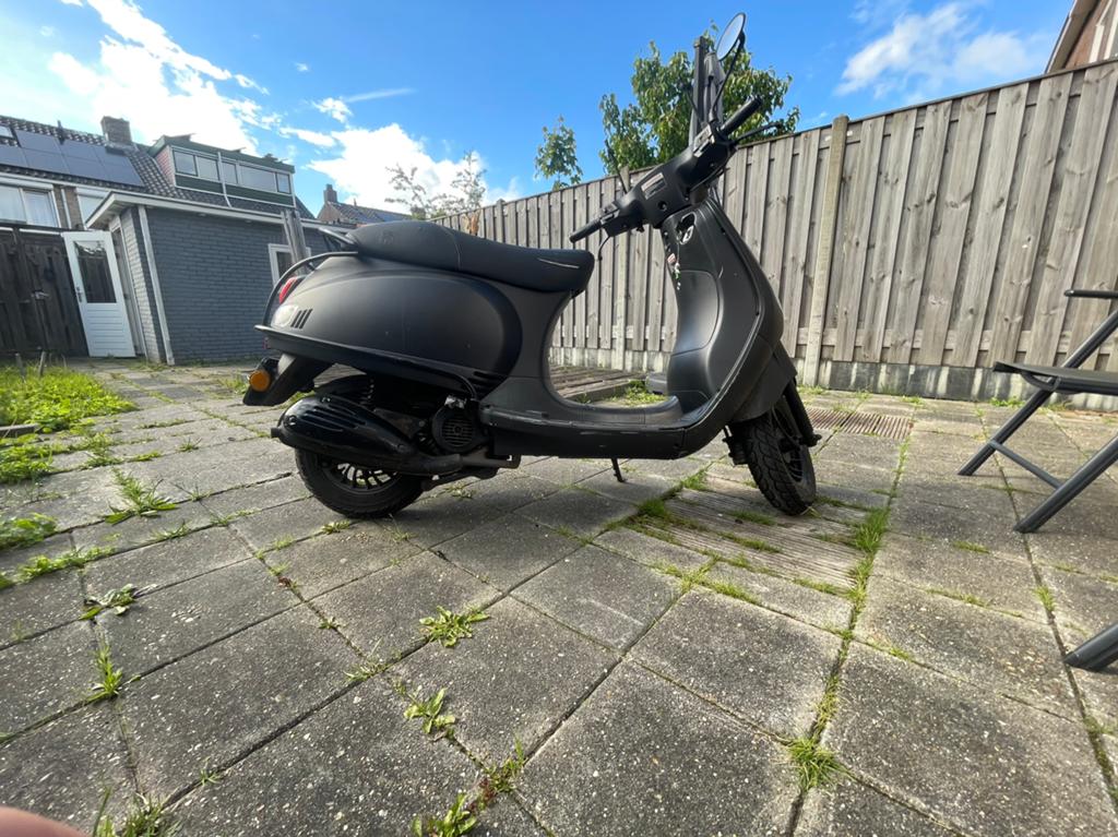 Scooter te koop – mag weg, Fietsen en Brommers, Scooters | Vespa, Ophalen, Gebruikt, Overige modellen, Benzine