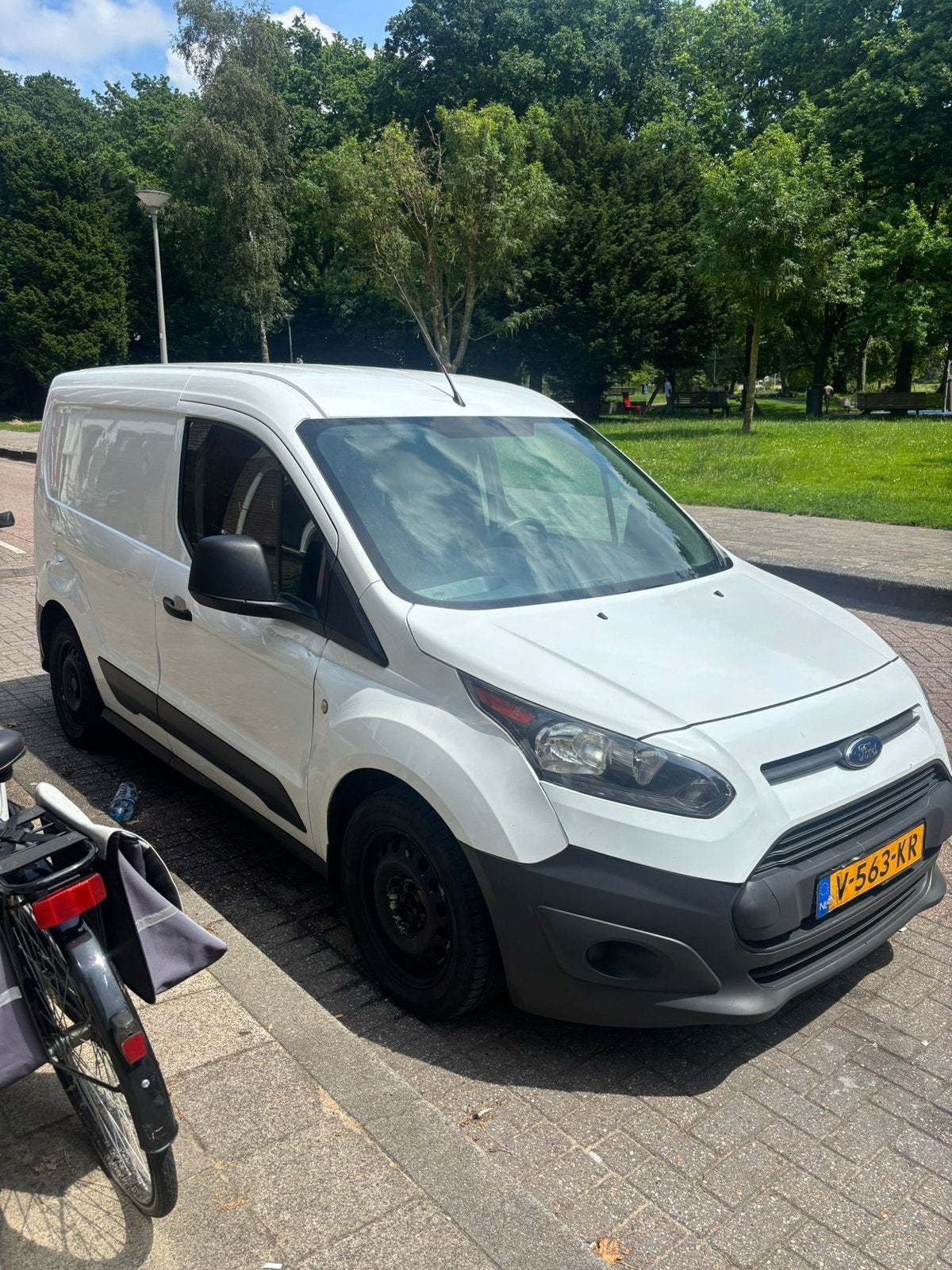 Ford Transit Connect 1.5 Euro 6 SCHERPE PRIJS, Voorwielaandrijving, 74 pk, 4 cilinders, Wit