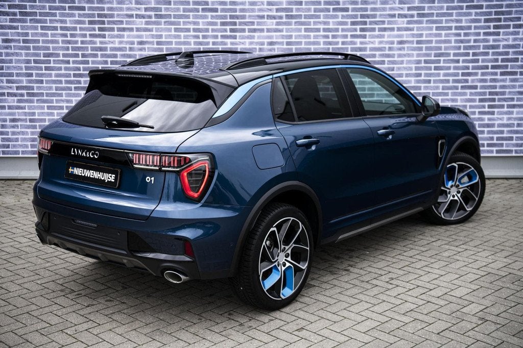 Lynk & Co 01 1.5 Plug-in Hybrid | PHEV | 360 Graden Camera |, Stof, Automatische klimaatregeling, Blauw, 120 €/maand