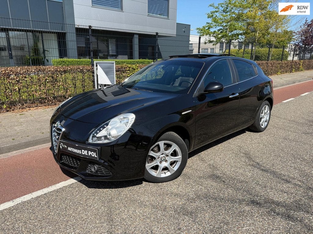Alfa Romeo Giulietta 1.4 T Progression Cruise/Climate-Contro, Auto's, Alfa Romeo, Voorwielaandrijving, Stof, Gebruikt, Zwart