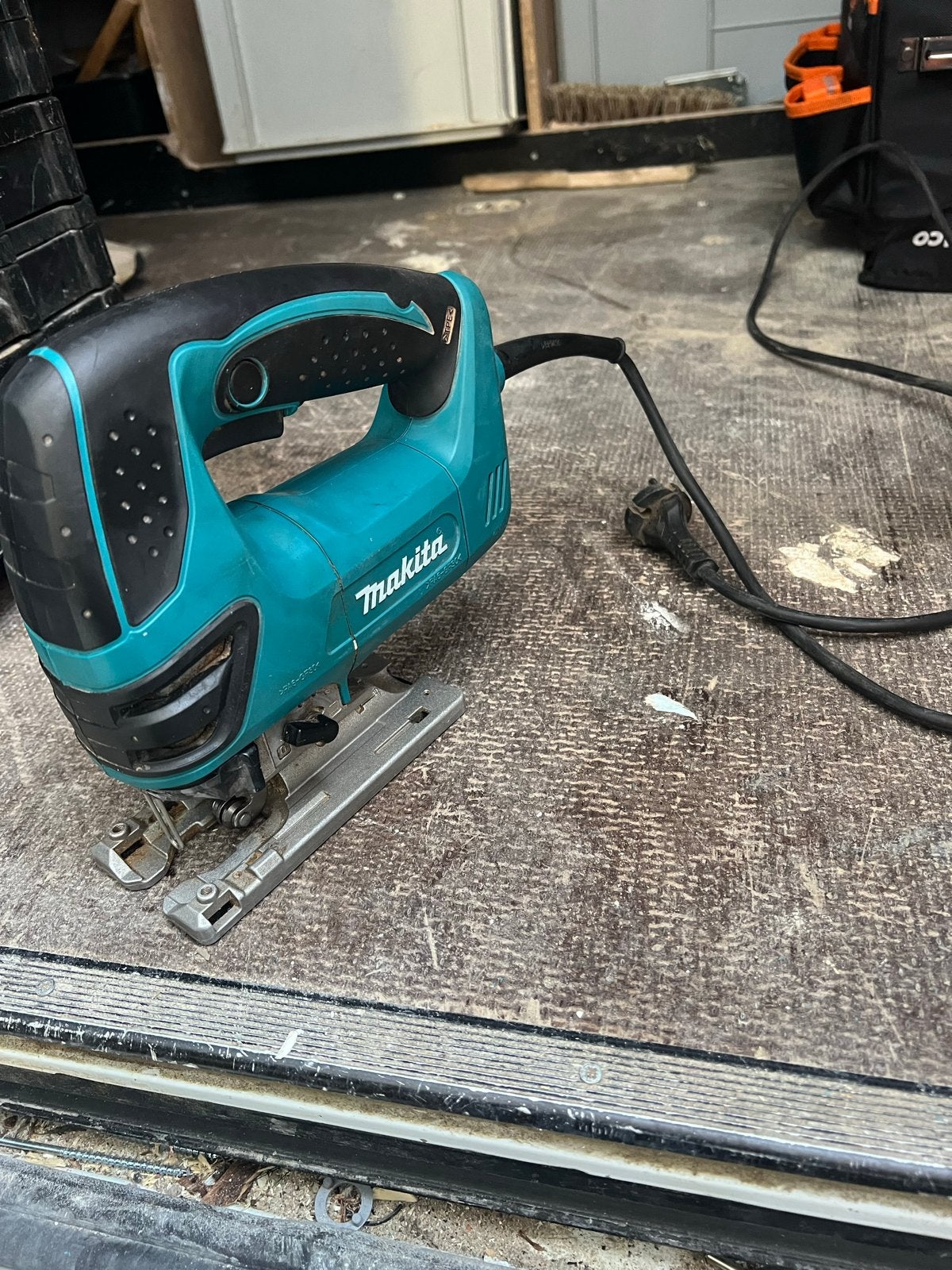 Makita Decoupeerzaag - Gebruikt maar in goede staat, Gebruikt, Decoupeerzaag, 600 tot 1200 watt, Ophalen of Verzenden