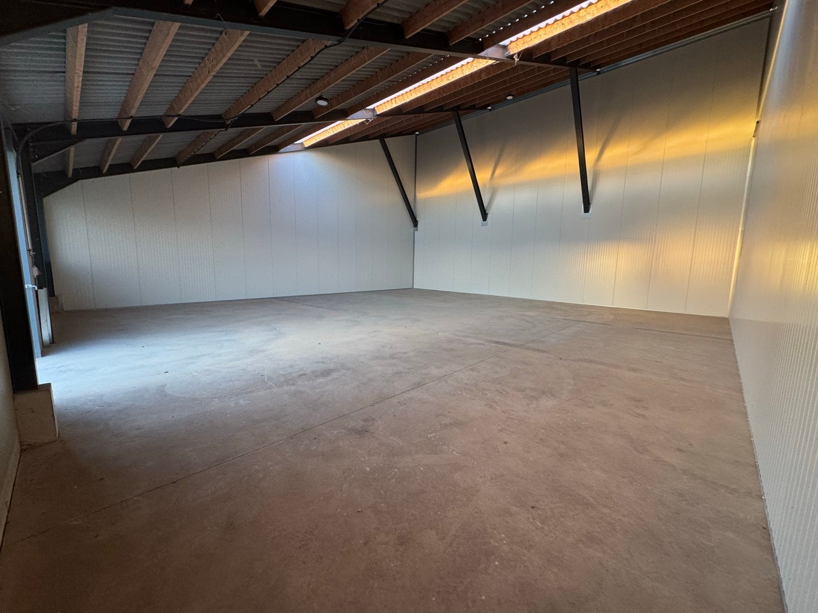Opslagruimte van 240m2 te huur, 240 m², Huur, Opslag of Loods