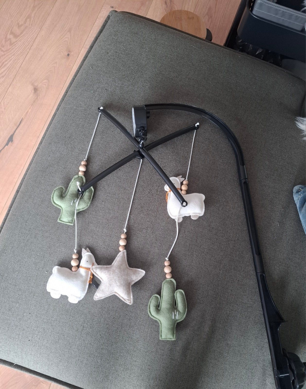 Muziekmobiel vilt alpaca, Ophalen of Verzenden, Zo goed als nieuw