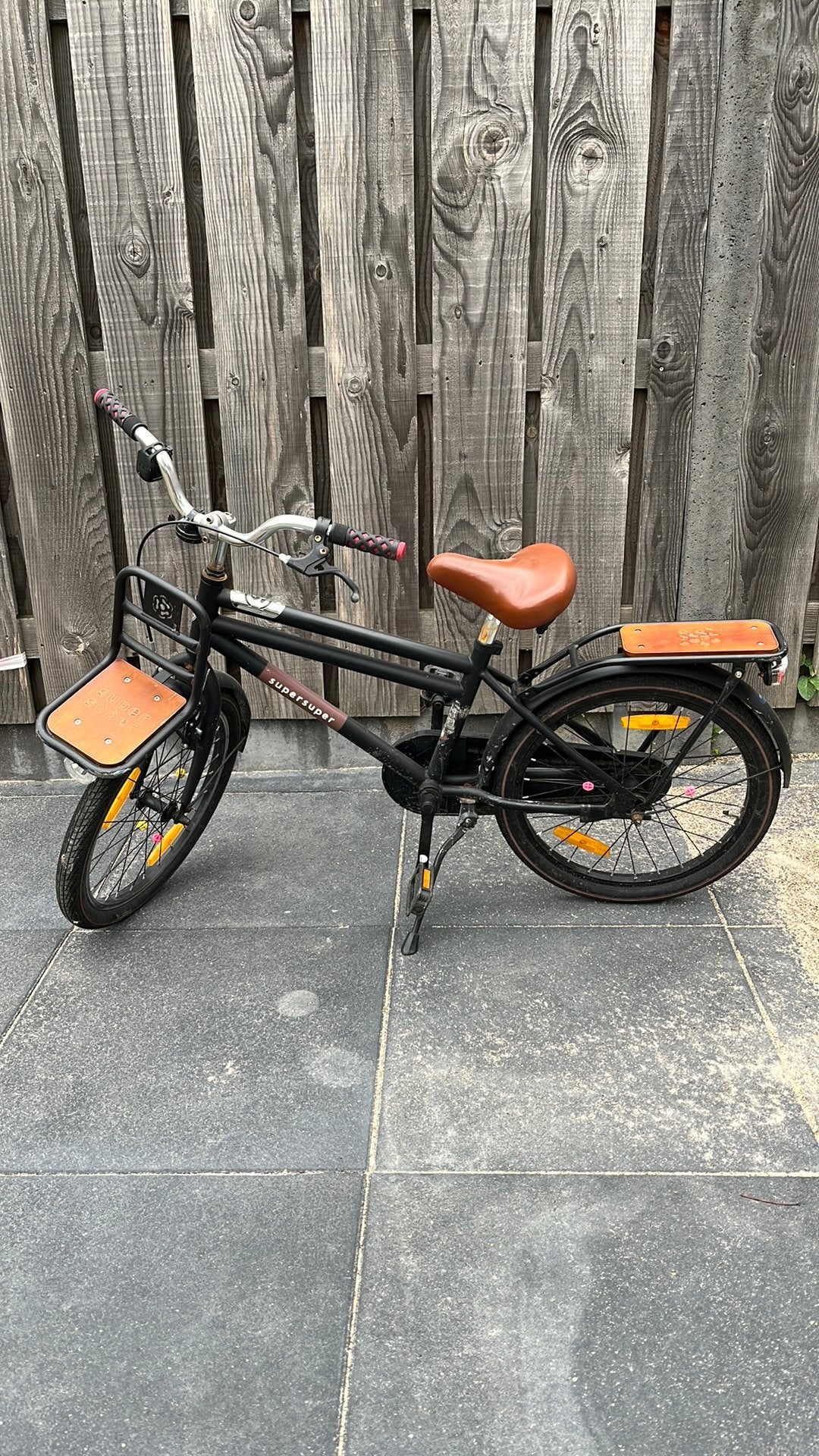 Zwarte kinderfiets, Ophalen, Gebruikt, Terugtraprem, 20 inch of meer