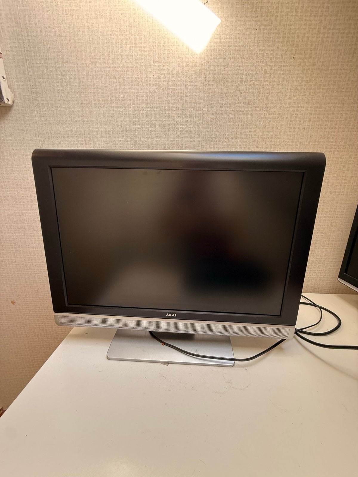 Akai TV met ingebouwde DVD-speler (defect), Audio, Tv en Foto, Ophalen of Verzenden, Niet werkend