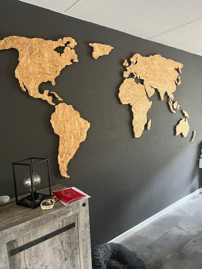 wand decoratie van een wereldkaart, Hout, Decoratieobject, Ophalen of Verzenden, Zo goed als nieuw