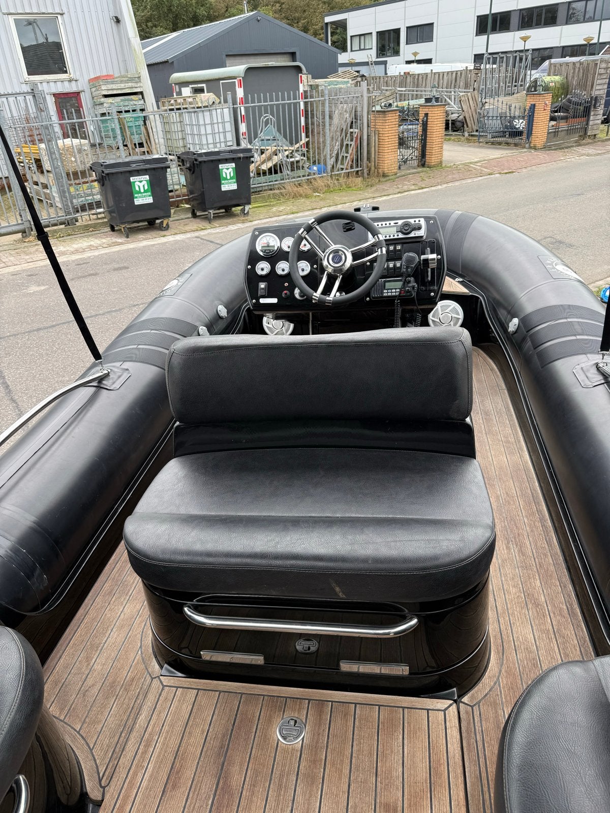 Foto 8 van Castoldi 16 SB Jet Tender - Luxe en Krachtig