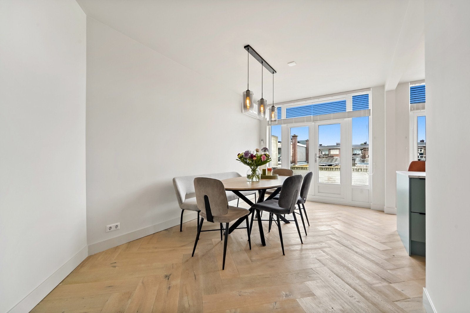 Complete eethoek – tafel 200 cm + 4 stoelen + bank, Huizen en Kamers, Den Haag