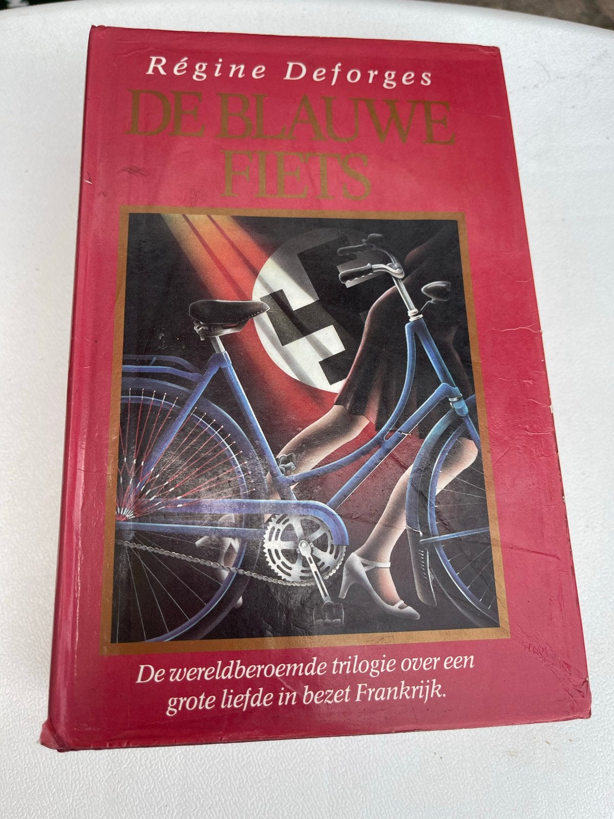 De Blauwe Fiets - Régine Deforges (Trilogie), Boeken, Ophalen of Verzenden, Gelezen, Europa overig