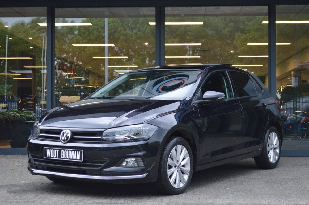 Volkswagen Polo 1.5 TSI Highline 150 pk DSG Panorama Acc Cam, Auto's, Stof, 4 cilinders, 150 pk, Bedrijf