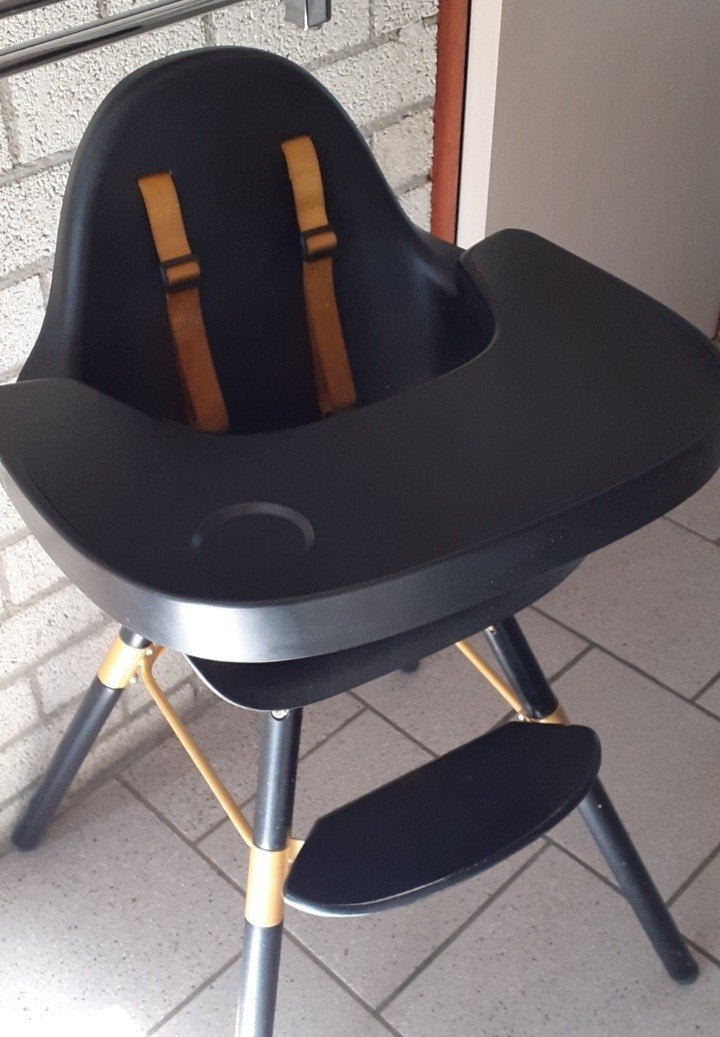 Childwood Meegroeistoel - Zwart met Goud, Kinderen en Baby's, Kinderstoelen, Ophalen, Zo goed als nieuw, Meegroeistoel, Gordel(s)