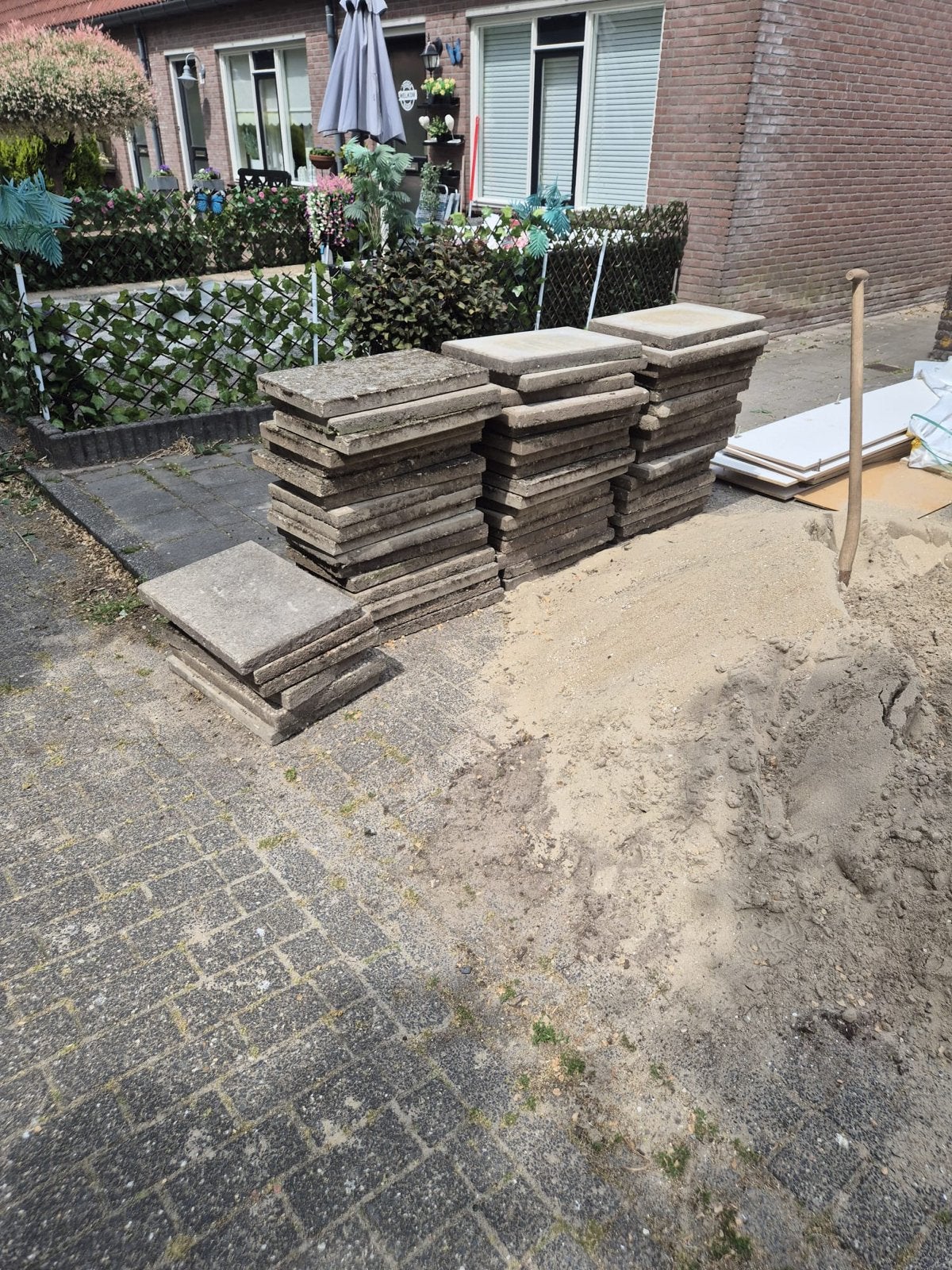Gratis af te halen: Tegels 60x30, 40 m² in Middenbeemster, Tuin en Terras, Tegels en Klinkers, Ophalen, Gebruikt, 10 m² of meer