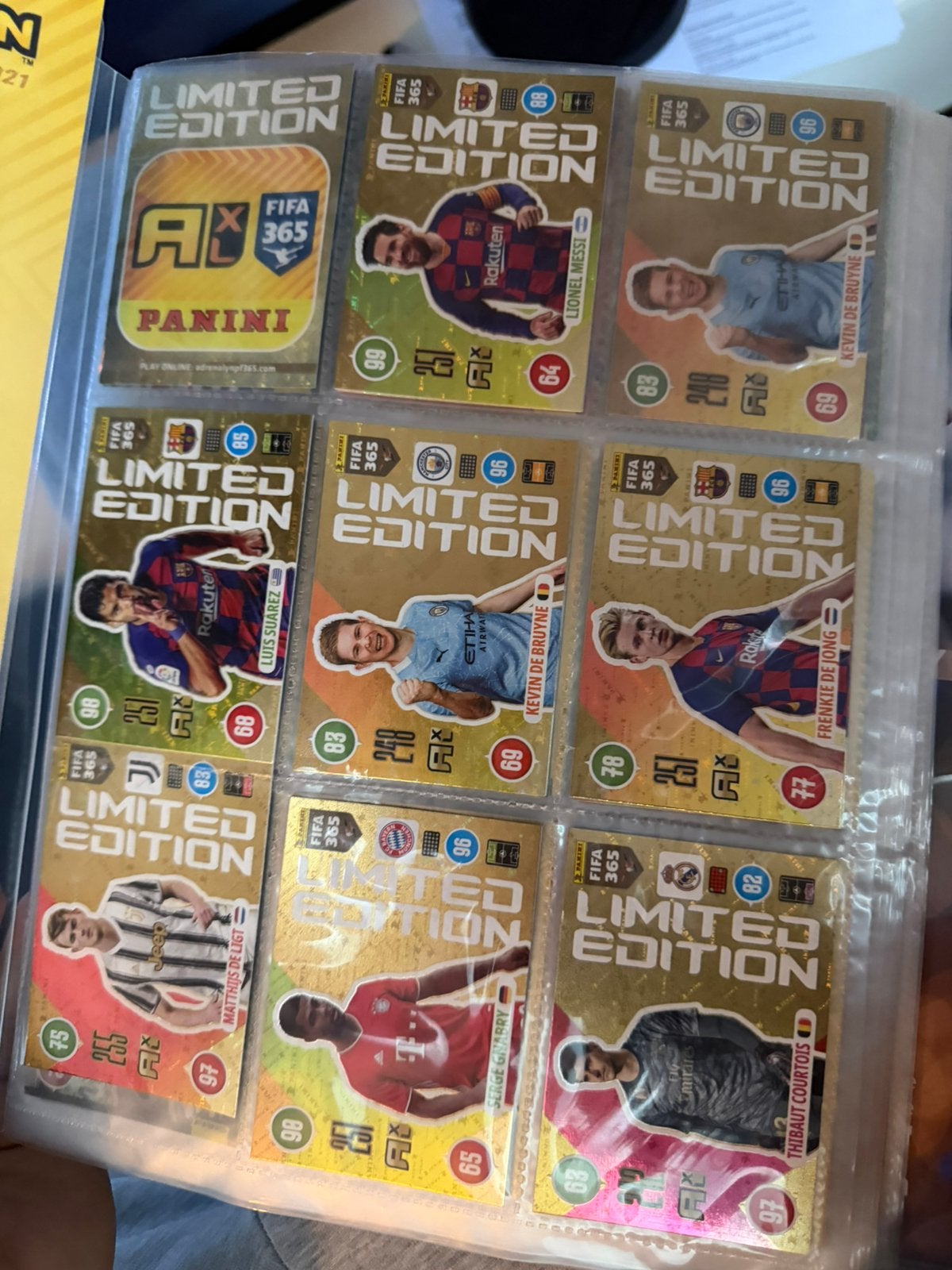 Panini FIFA 365 2021 Limited Edition & Top Master — Messi,, Ophalen of Verzenden, Zo goed als nieuw, Meerdere kaarten