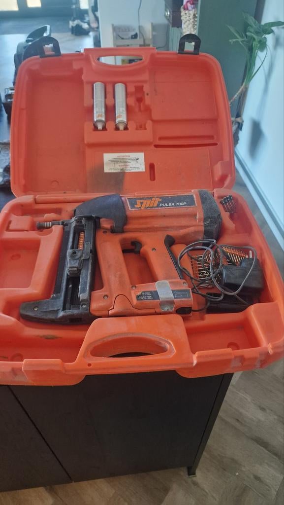 Spit Pulsa 700P tacker zonder acculader, Doe-het-zelf en Verbouw, Gereedschap | Handgereedschap, Ophalen of Verzenden, Gebruikt