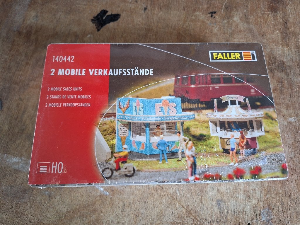 Faller Kermis stand ijs + crepes HO140442 sealed in plastic, Overige merken, Gelijkstroom of Wisselstroom, Brug, Tunnel of Gebouw