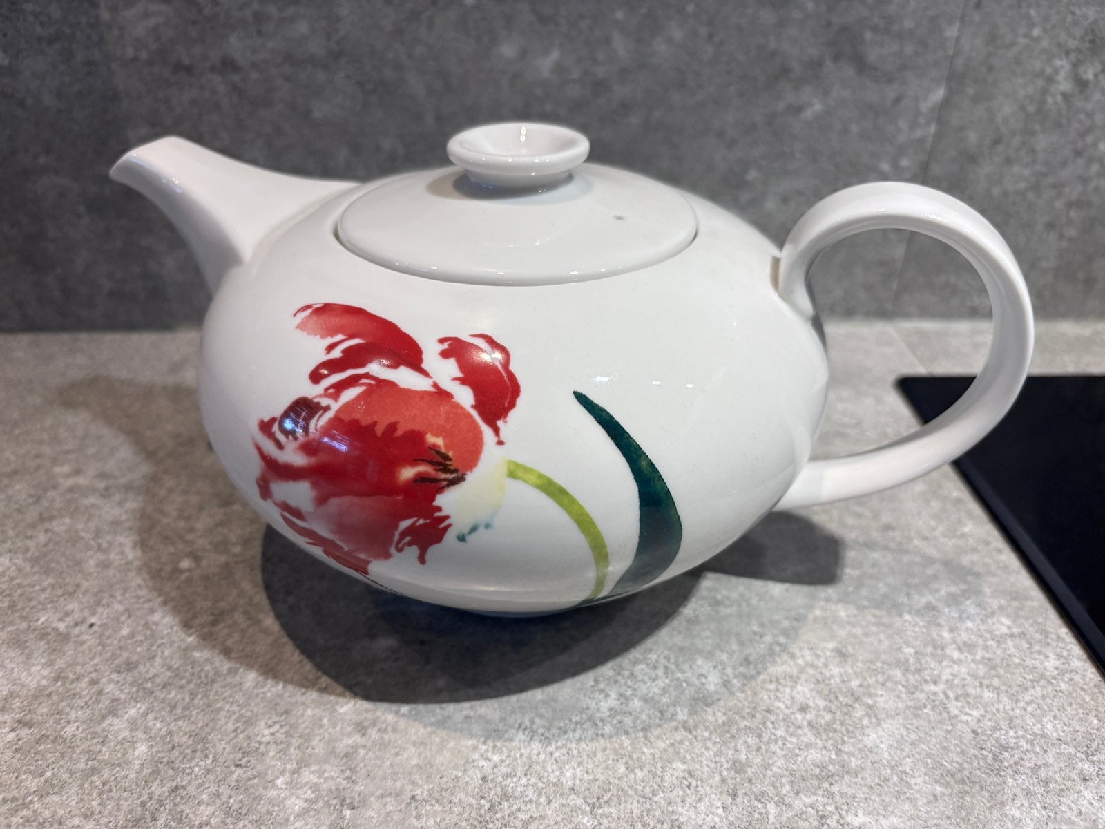 Wedgwood servies, The Painted Garden. Theepot met deksel., Ophalen, Overige typen, Zo goed als nieuw, Modern