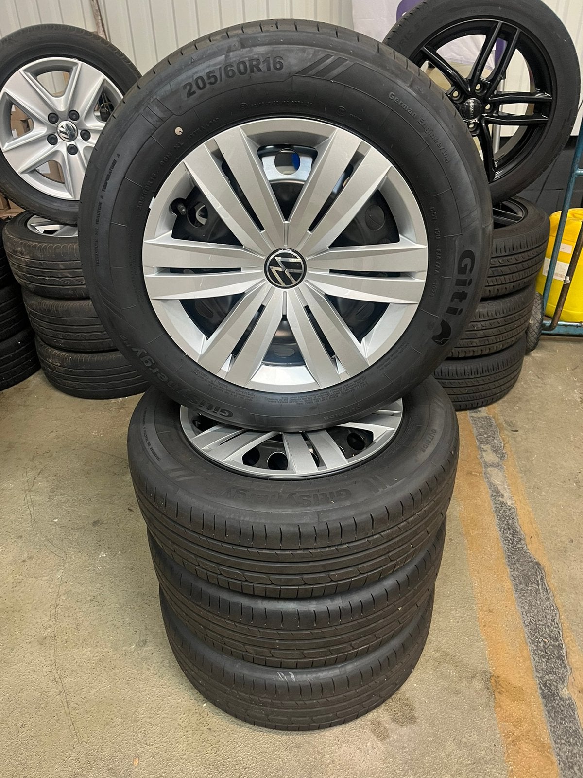 Nieuwe orginele vw caddy velgen 16 inch, Auto diversen, Wieldoppen, Ophalen, Nieuw