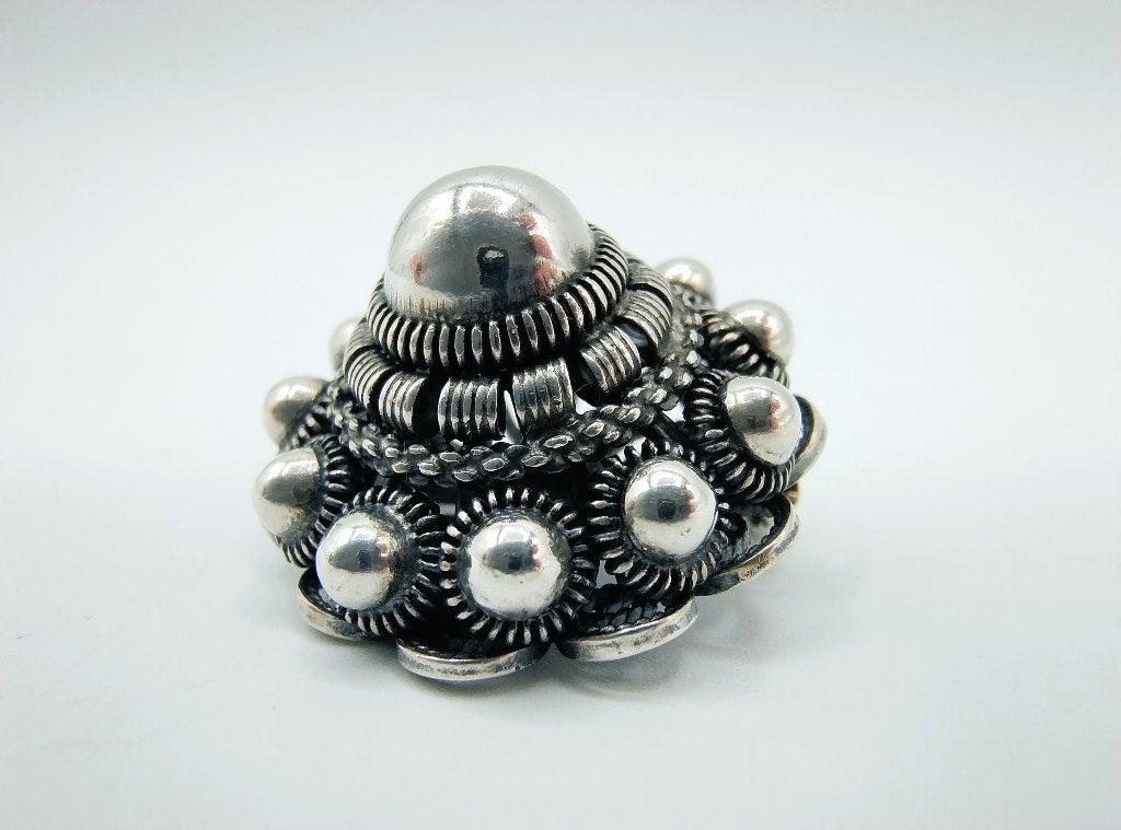 Zilveren Zeeuwse knop broche, klederdracht, Gebruikt, Info@zilverwebsite.nl, Verzenden, Minder dan 4 cm