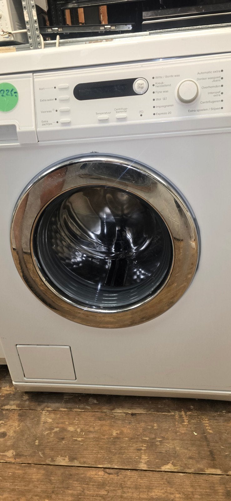 zgan Miele Softcare wasmachine met garantie, Ophalen, Minder dan 85 cm, Zo goed als nieuw, 1200 tot 1600 toeren