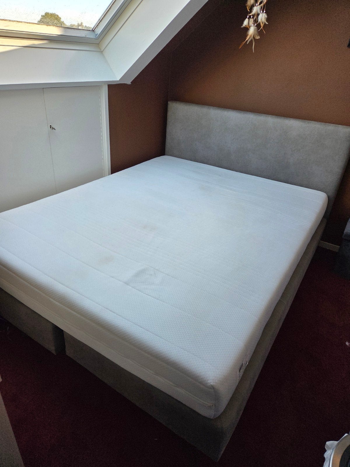Tweepersoonsbed met matras en dekbed - 160x200 cm