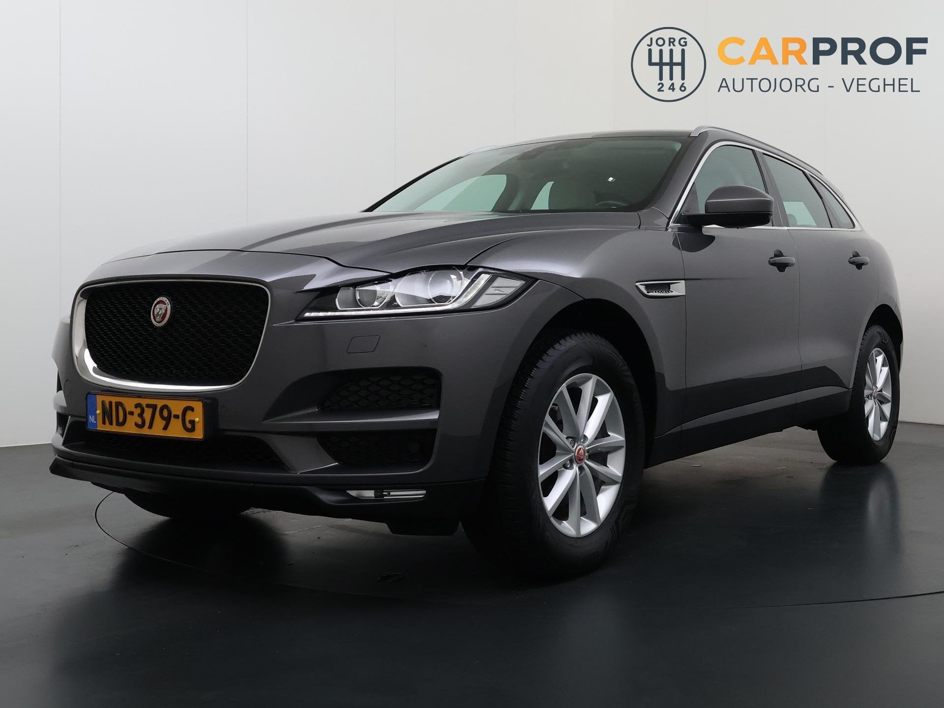 Jaguar F-PACE 2.0 Pure AWD 20d Navigatie | Camera | Trekhaak, Automaat, Stof, Gebruikt, Euro 6