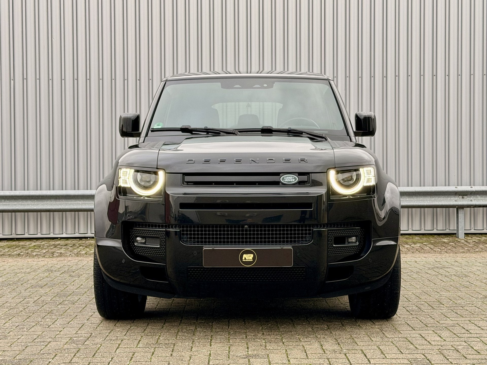 Land Rover Defender 110 2.0 P400e 110 XS Edition 22" velgen, Auto's, Land Rover, Automaat, 53 km, 404 pk, 4 cilinders