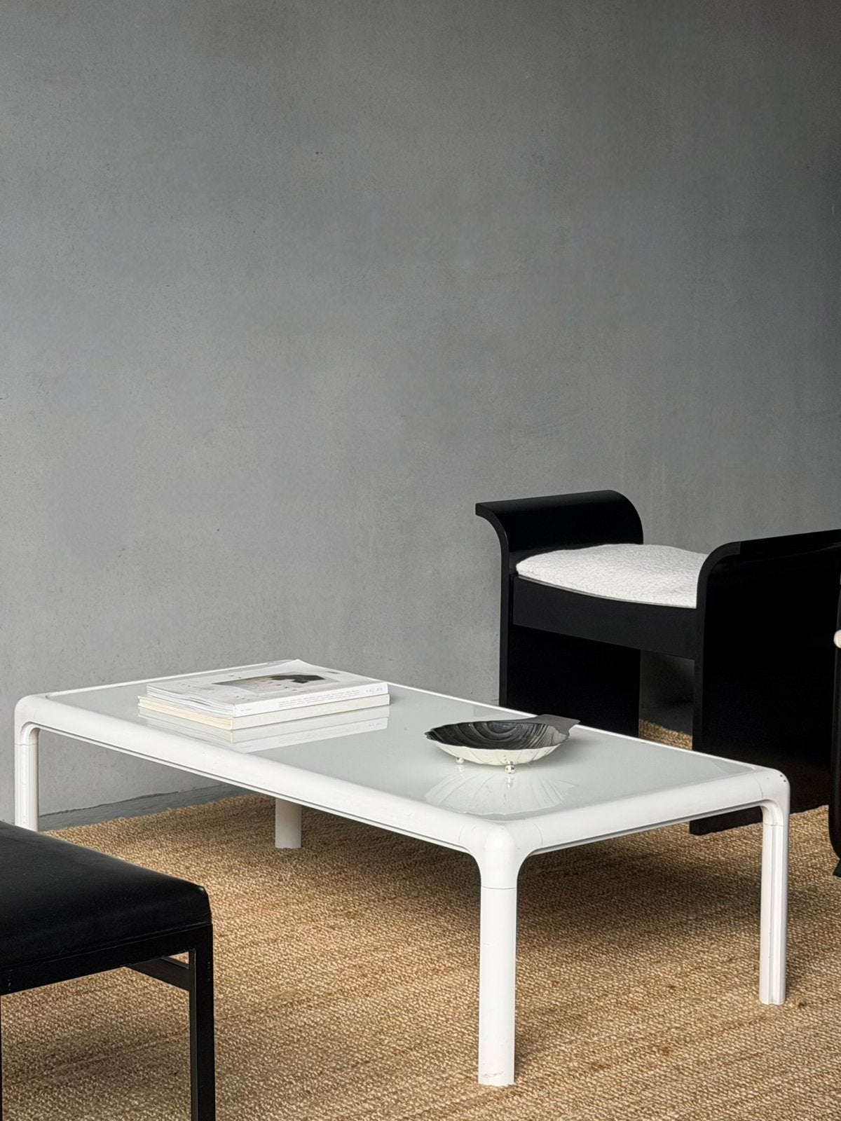 Italiaanse space age witte salontafel, Ophalen, Gebruikt, 50 tot 100 cm, Rond