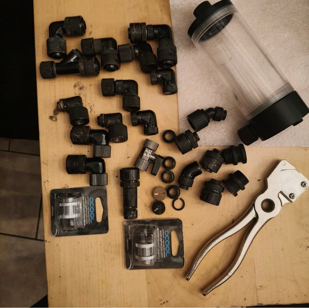 Watercooling Custom Set + 9 PC Ventilatoren, Ophalen of Verzenden, Gebruikt, Waterkoeling