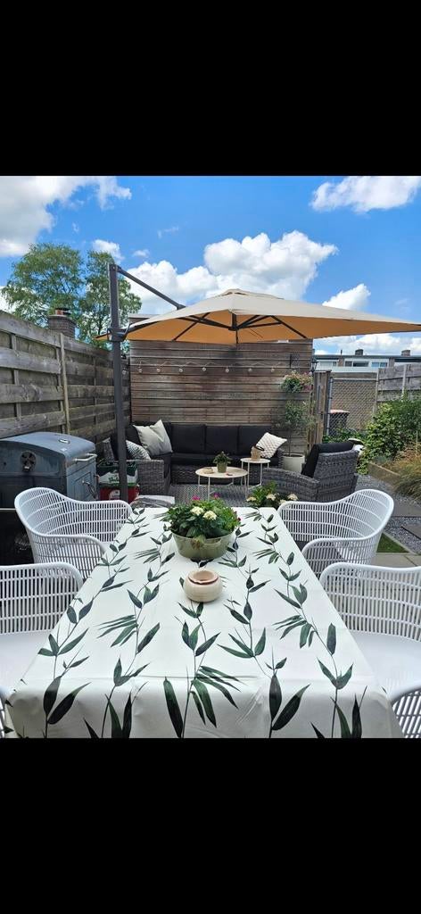 4x tuinstoel Elisa xenos, Ophalen, Zo goed als nieuw, Plastic