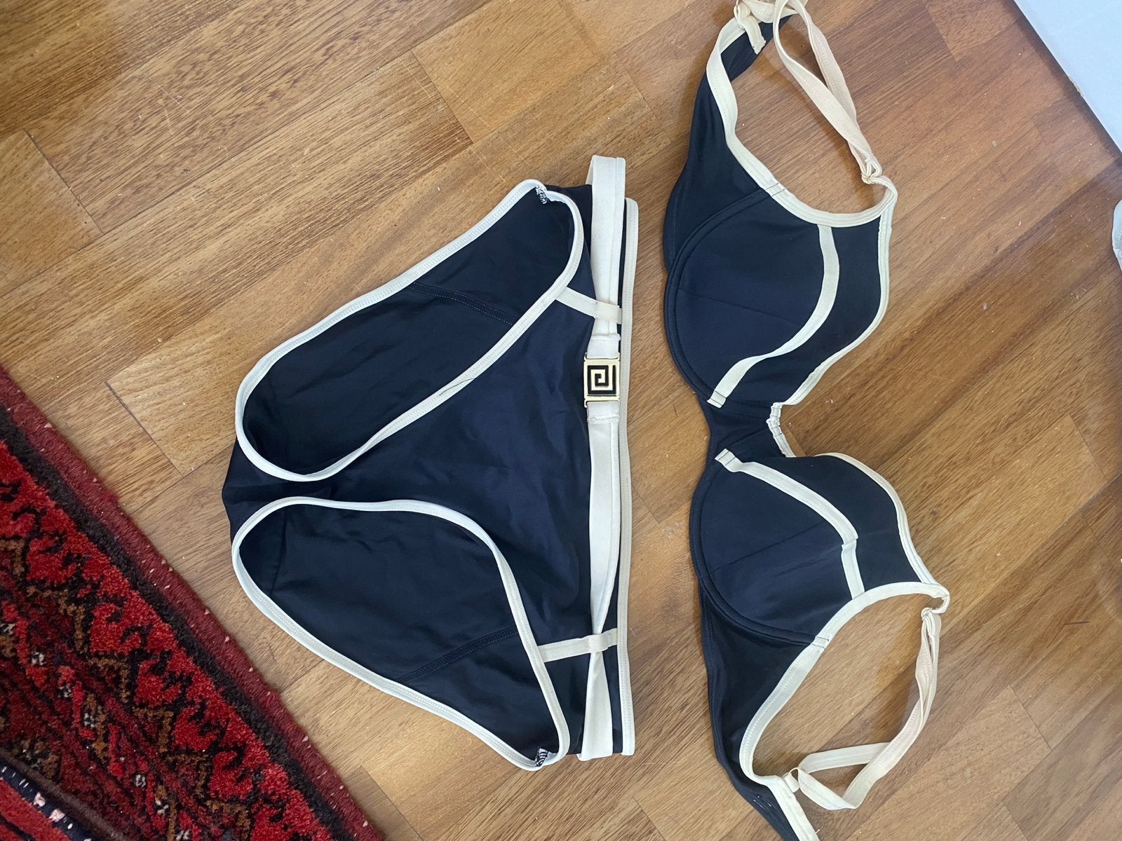 Femilet Bikini Set Zwart/Beige - Zo goed als nieuw, Ophalen, Zo goed als nieuw, Zwart, Bikini