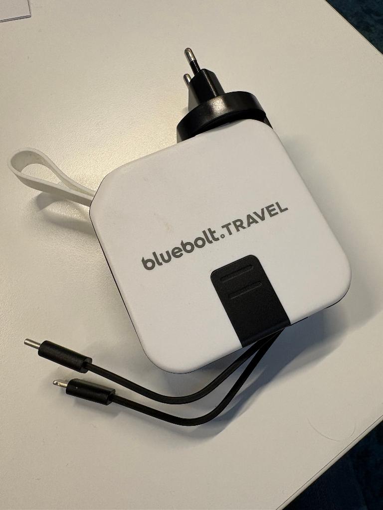 Bluebolt Powerbank, ideaal voor op reis!, Telecommunicatie, Overige Telecommunicatie, Zo goed als nieuw, Ophalen