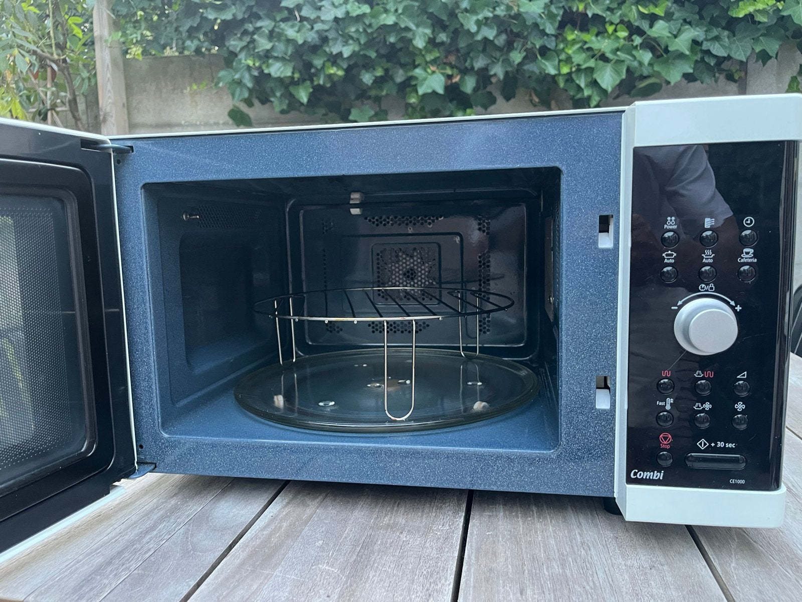 Samsung Combi Magnetron - Wit, Zo goed als nieuw, Ophalen, Combimagnetron, Grill, Zo goed als nieuw