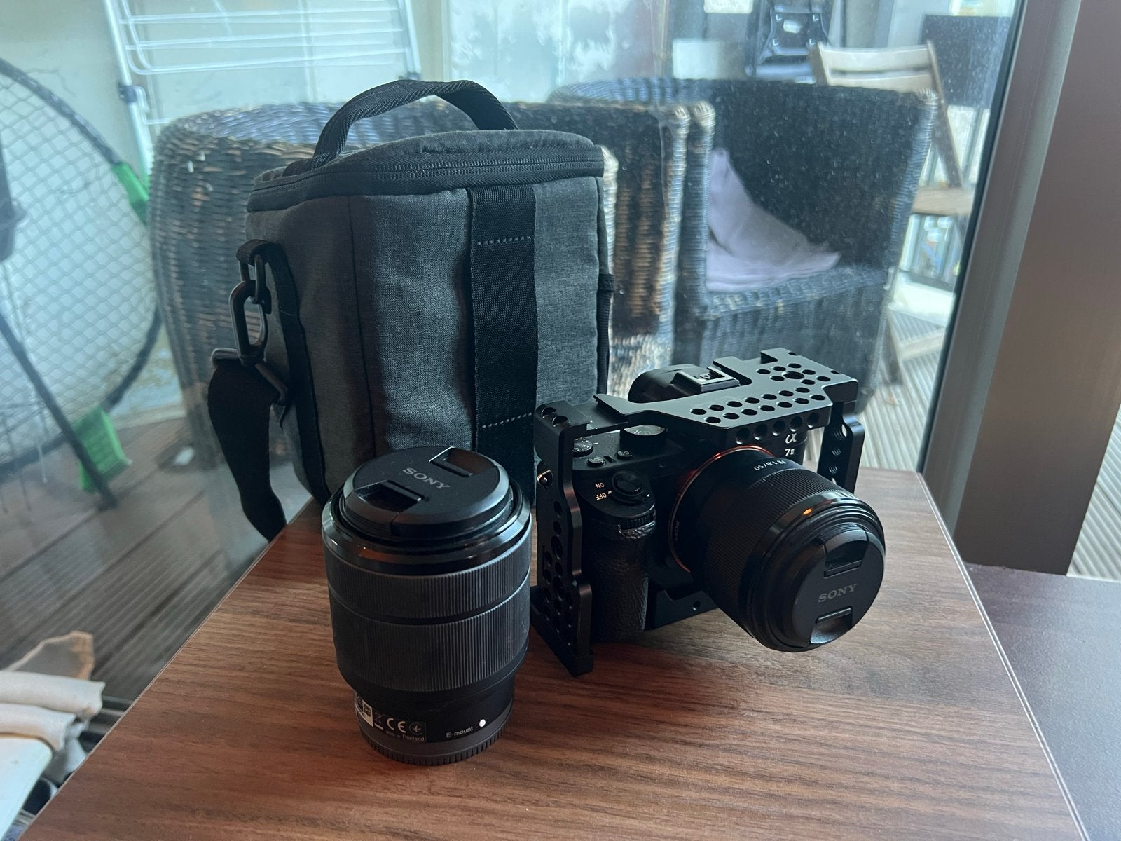 Sony A7ii met 2 lenzen, cage, tas en ND filters