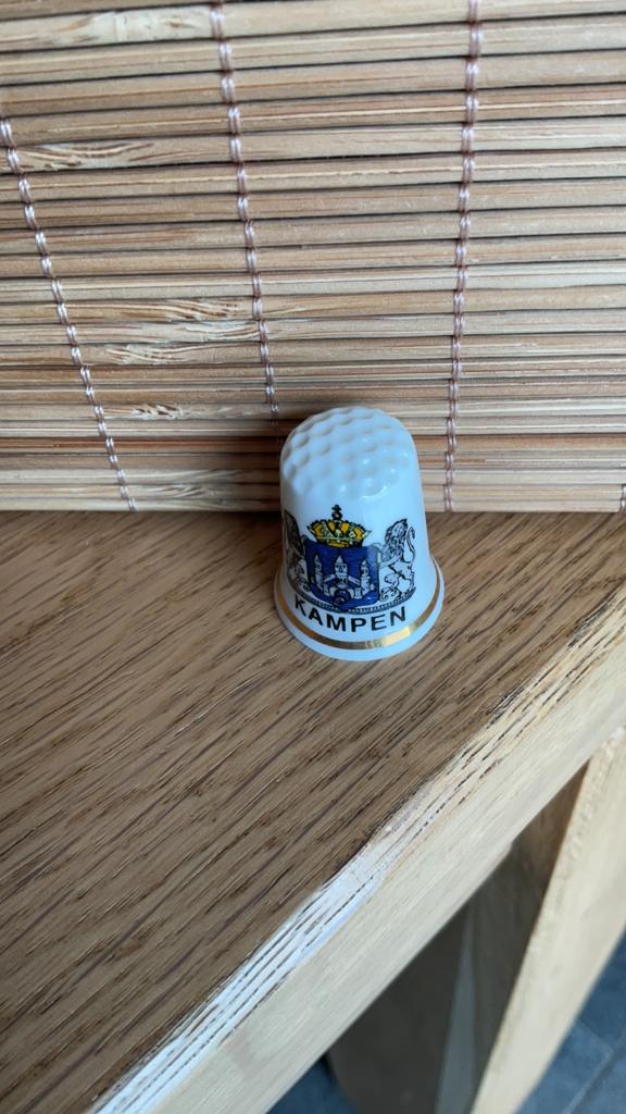 Kampen vingerhoed vingerhoedje vingerhoedjes vingerhoeden, Verzenden, Nieuw, Porselein, Nederland