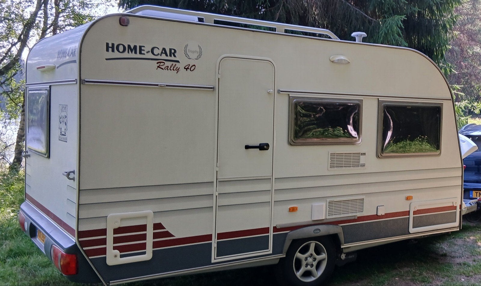 Nette HOME CAR rally 40 caravan met mover, Home-car, Ringverwarming, Omvormbare zithoek, Treinzit