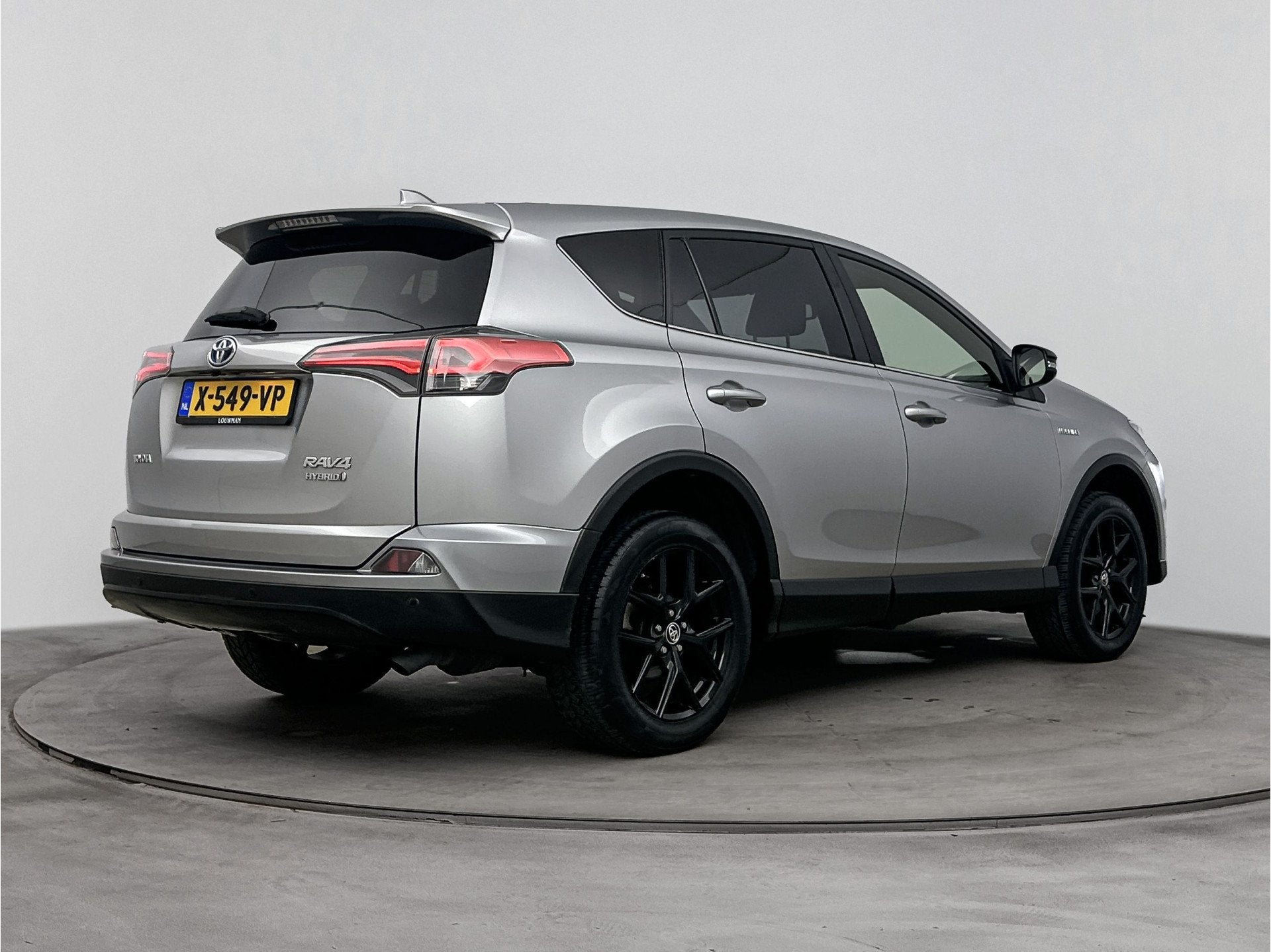 Foto 2 van Toyota RAV4 2.5 Hybrid AWD Energy Plus | Parkeersensoren V+A