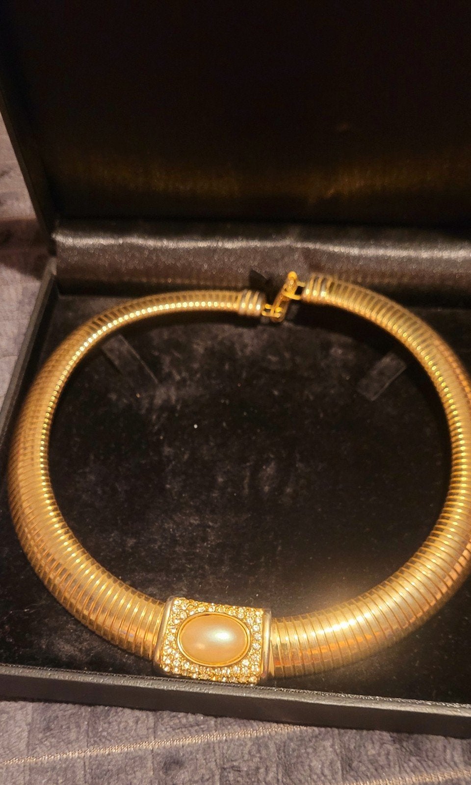 Gouden ketting met parel en strass, Overige materialen, Ophalen of Verzenden, Zo goed als nieuw, Goud