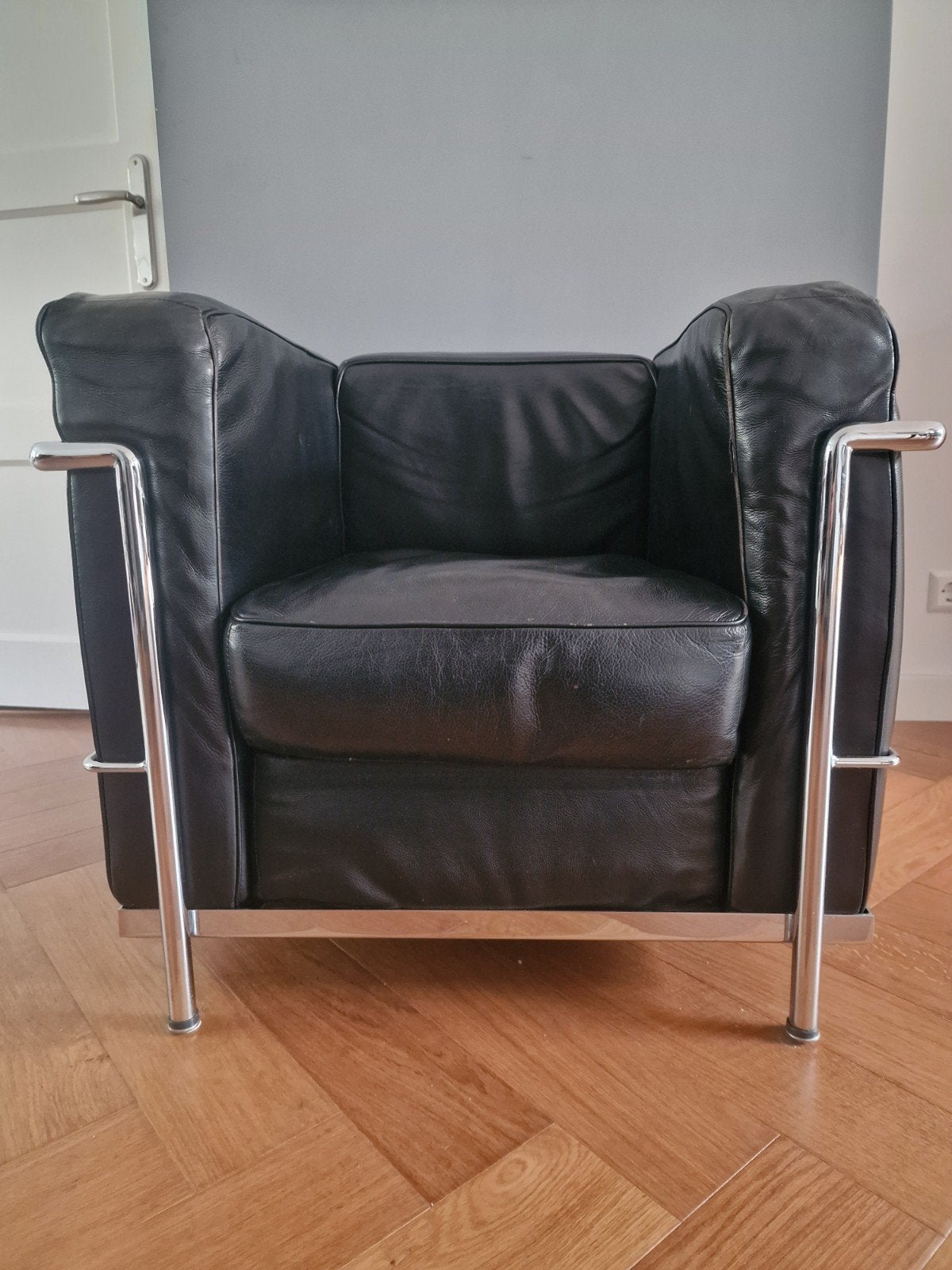 Le Corbusier LC2 imitatie fauteuil, zwart leer, Ophalen, Gebruikt, Minder dan 75 cm, 75 tot 100 cm